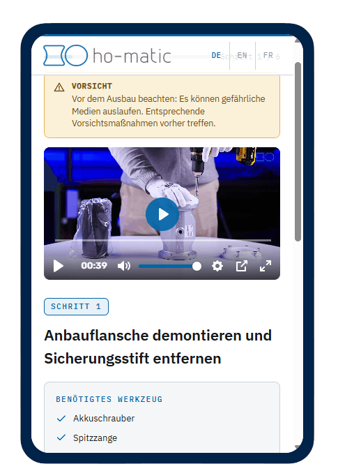 Tablet mit der Endkundenansicht des Service Hubs: Warnhinweis, Video und der erste Schritt des Vorgangs.